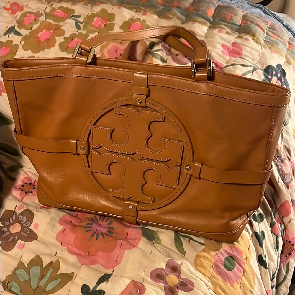 Tory Burch Large Tan Leather Tote Bag Gold hardware